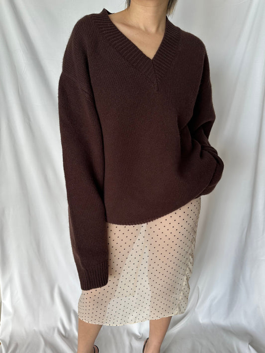 LENA V NECK JUMPER - CHOCOLATE