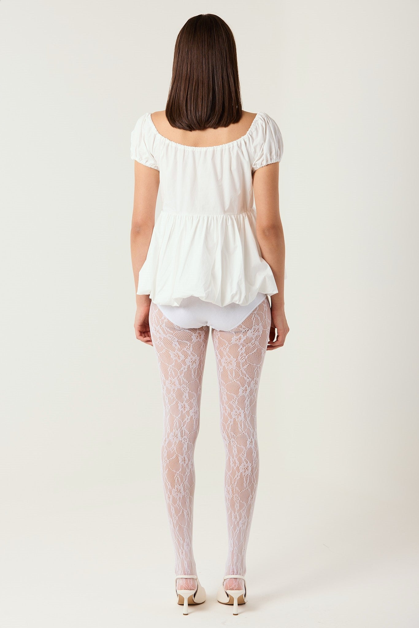 AVERY WHITE CAPPED SLEEVE TOP